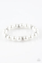 Load image into Gallery viewer, Exquisitely Elite White Bracelet