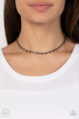 Keepin’ it Chic Black Choker