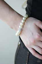Load image into Gallery viewer, Poshing Your Luxe White Bracelet