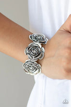 Load image into Gallery viewer, Floral Flamboyancy White Bracelet