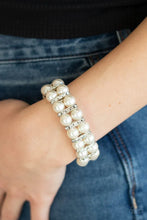 Load image into Gallery viewer, Glowing Glam White Bracelet