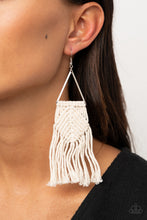Load image into Gallery viewer, Macrame Jungle White Earrings