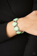 Load image into Gallery viewer, Flamboyant Tease Green Bracelet