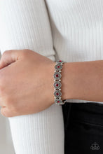 Load image into Gallery viewer, Tres Magnifique Red Bracelet