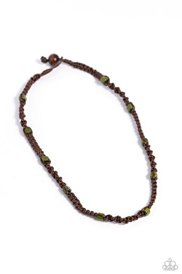 Scenic Climb Green Urban Necklace