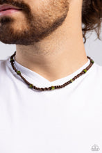 Load image into Gallery viewer, Scenic Climb Green Urban Necklace