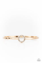 Load image into Gallery viewer, Center COUTURE Gold Bangle