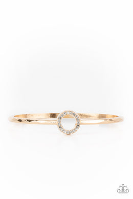 Center COUTURE Gold Bangle