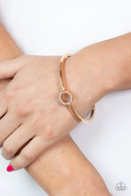 Load image into Gallery viewer, Center COUTURE Gold Bangle