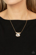 Load image into Gallery viewer, Pristinely Prestigious Gold Necklace