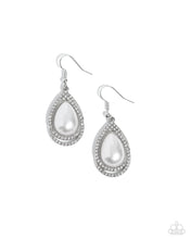 Load image into Gallery viewer, Effortless Elegance White Earring