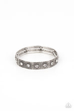 Load image into Gallery viewer, Venetian Valentine White Bracelet