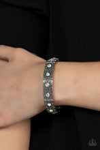 Load image into Gallery viewer, Venetian Valentine White Bracelet