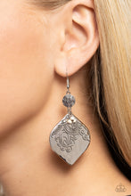 Load image into Gallery viewer, Tropical Terrace White Earrings