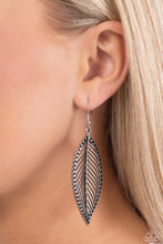 Load image into Gallery viewer, Canopy Cabaret Black Earrings