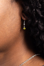 Load image into Gallery viewer, Minimal EFFORTLESS Green Necklace