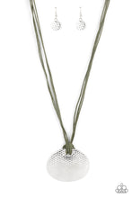 Load image into Gallery viewer, Rural Reflex Green Necklace
