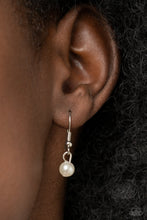 Load image into Gallery viewer, GRACE to the Top White Necklace