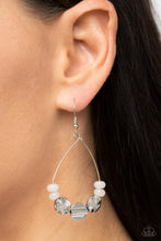 Load image into Gallery viewer, Tigris Treasure White Earrings