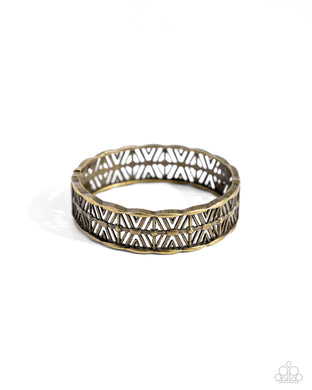 ESCAPADE Artist Brass Hinged Bangle