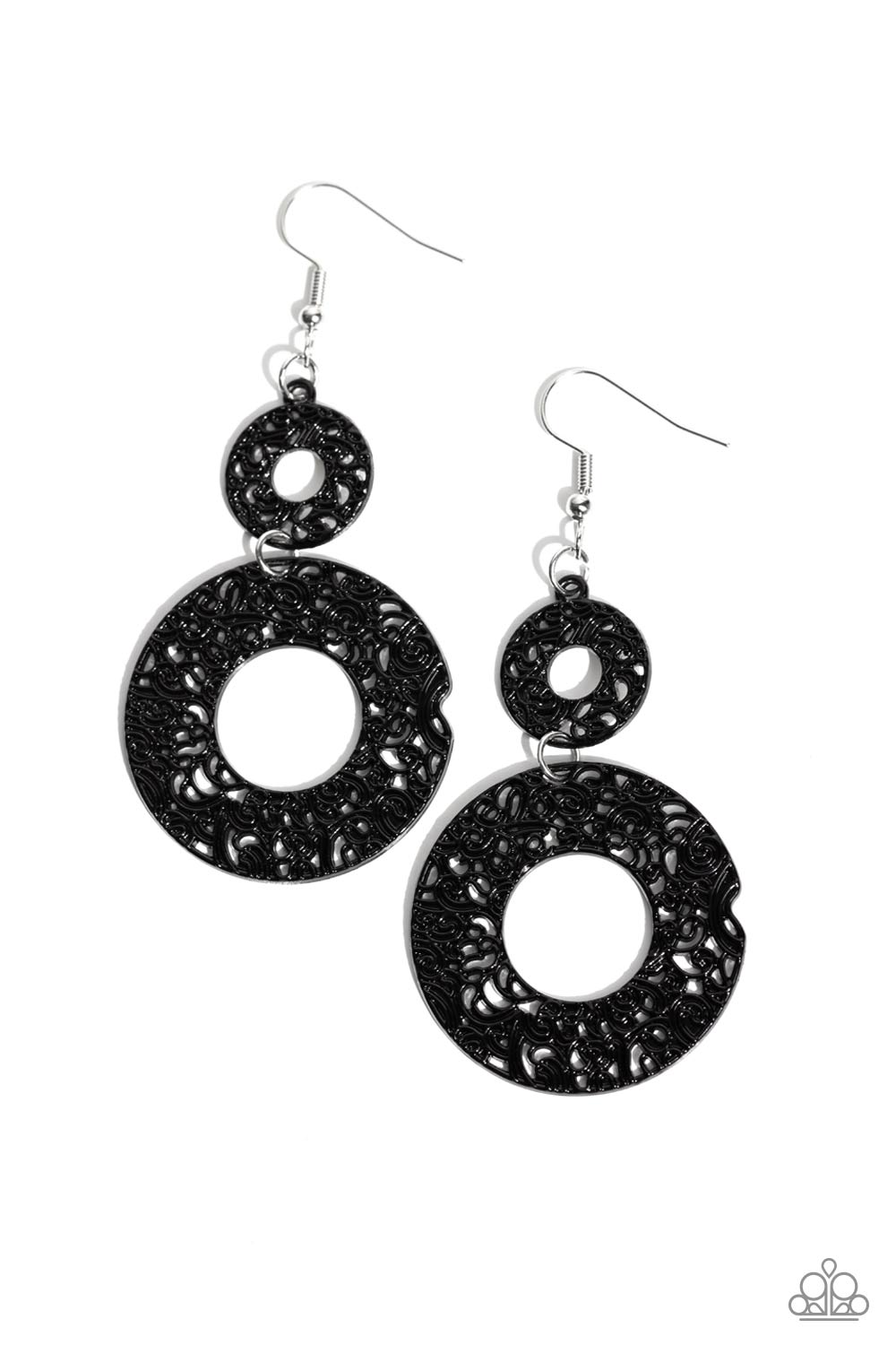 Cabo Courtyard Black Earrings