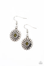 Load image into Gallery viewer, Delectably Daisy Green Earrings