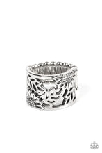 Load image into Gallery viewer, Farmhouse Foliage Silver Ring