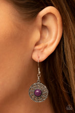 Load image into Gallery viewer, Detail Orientated Purple Necklace