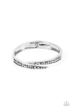 Load image into Gallery viewer, Sideswiping Shimmer Silver Hinged Bracelet