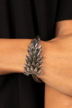 Load image into Gallery viewer, BOA and Arrow Silver Bracelet
