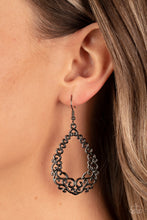 Load image into Gallery viewer, Granada Garland Black Earrings