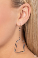 Load image into Gallery viewer, Trapezoidal Transcendence Black Earring