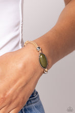 Load image into Gallery viewer, Desertscape Drive Green Bracelet