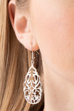 Load image into Gallery viewer, Vineyard Vista Silver Earrings