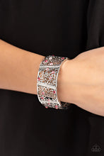 Load image into Gallery viewer, Spring Greetings Pink Bracelet