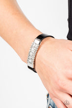 Load image into Gallery viewer, Rebel Reputation Black Snap Bracelet