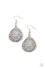 Load image into Gallery viewer, Valley Estate Silver Earrings