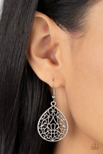 Load image into Gallery viewer, Valley Estate Silver Earrings