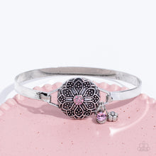Load image into Gallery viewer, Fleur de Prairie Pink Bangle