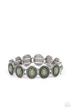 Load image into Gallery viewer, Dainty Delight Green Bracelet