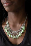Load image into Gallery viewer, Spring Daydream Green Necklace