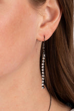 Load image into Gallery viewer, Stellar Crescendo Black Necklace