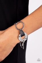 Load image into Gallery viewer, Desert Scraps Black Bracelet