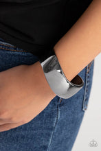 Load image into Gallery viewer, Urban Anchor Black Hinged Bangle