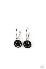 Load image into Gallery viewer, Subtle Smile Black Earrings