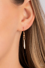 Load image into Gallery viewer, Striking Sheen Gold Necklace
