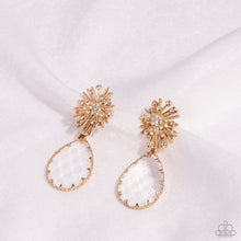Load image into Gallery viewer, Stellar Shooting Star Gold Earrings