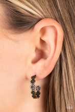 Load image into Gallery viewer, Floral Fad Brass Earrings