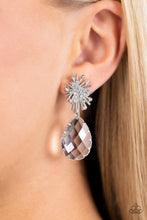 Load image into Gallery viewer, Stellar Shooting Star White Earrings