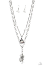 Load image into Gallery viewer, Collectors Craftsmanship White Necklace